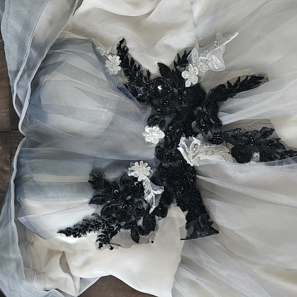 Khaki, Sweetheart Neckline,  Short Sleeve,  Lace, Sequins,  Applique,  Ball Gown - Picture 16 of 16